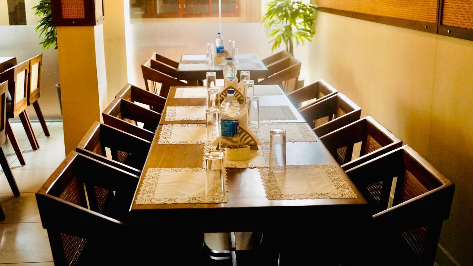 Kga Elite Continental Hotel Tiruvalla Eksteriør billede