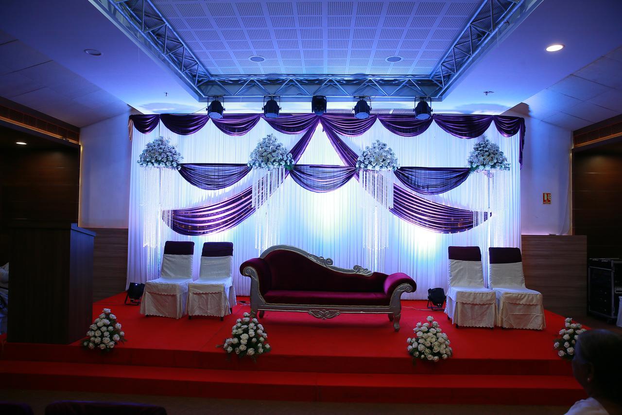 Kga Elite Continental Hotel Tiruvalla Eksteriør billede