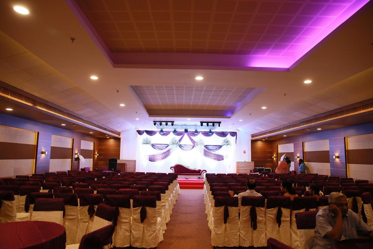 Kga Elite Continental Hotel Tiruvalla Eksteriør billede